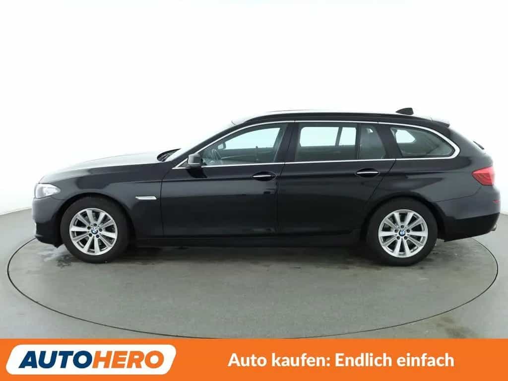 BMW 5 Series 03/2017-photo-2
