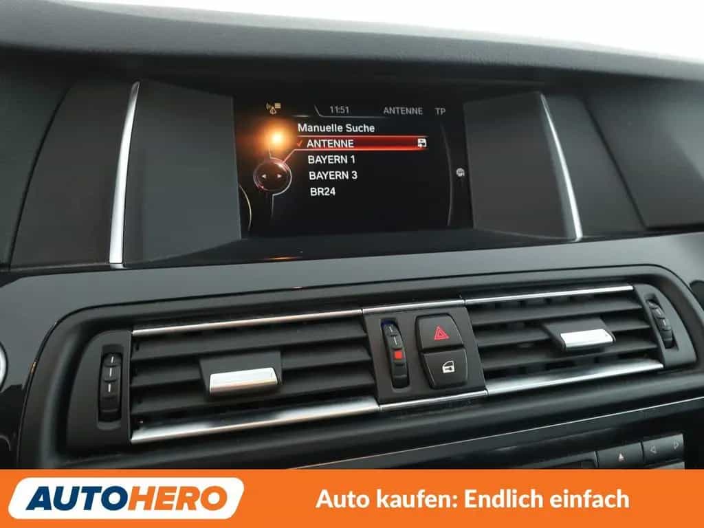 BMW 5 Series 03/2017-photo-22