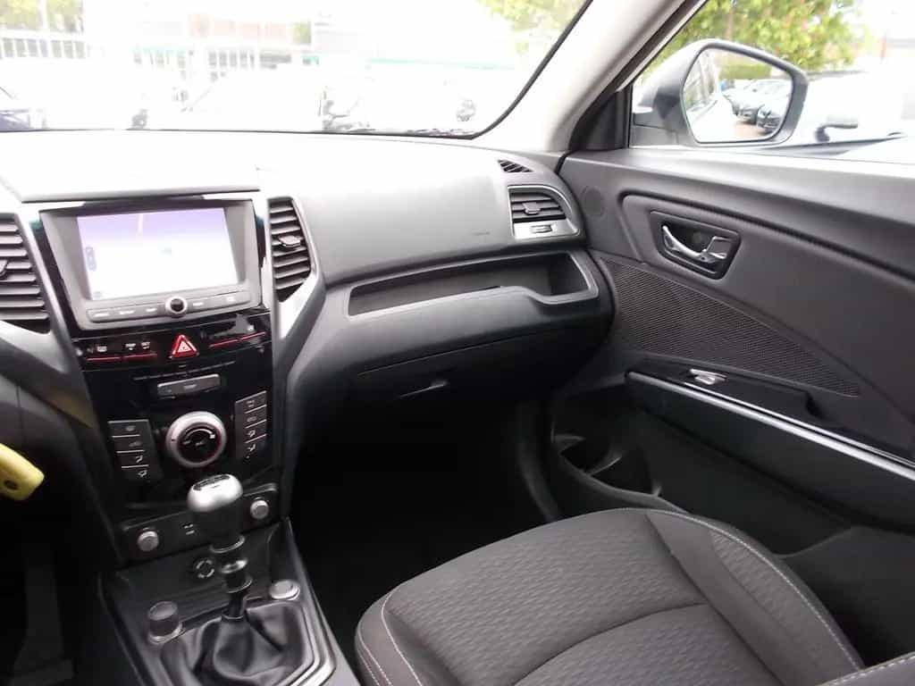 Ssangyong XLV Quartz  4x2,AHK, Navi, Schiebedach, Alu 18" 11/2016-photo-16
