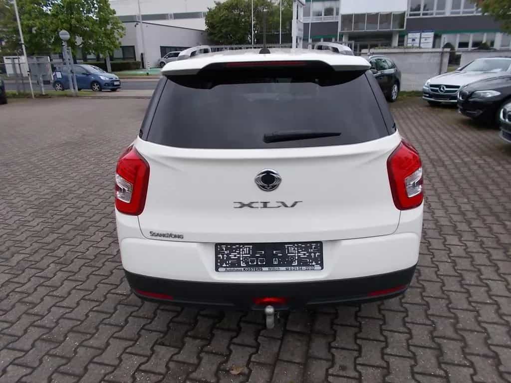 Ssangyong XLV Quartz  4x2,AHK, Navi, Schiebedach, Alu 18" 11/2016-photo-5