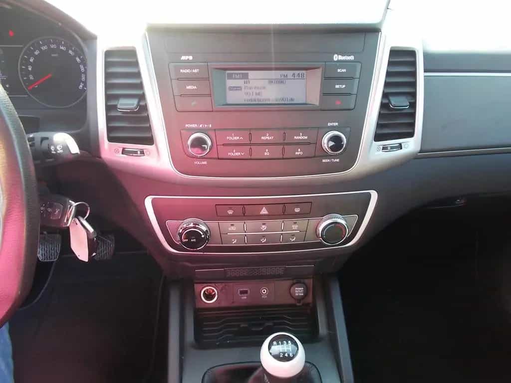 Ssangyong MUSSO Grand 4WD Alarm, Klima, Alufelgen 18", AHK 07/2020-photo-22