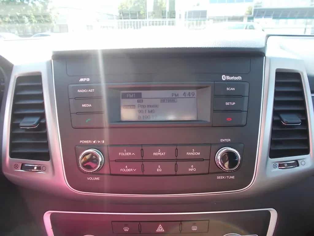 Ssangyong MUSSO Grand 4WD Alarm, Klima, Alufelgen 18", AHK 07/2020-photo-23