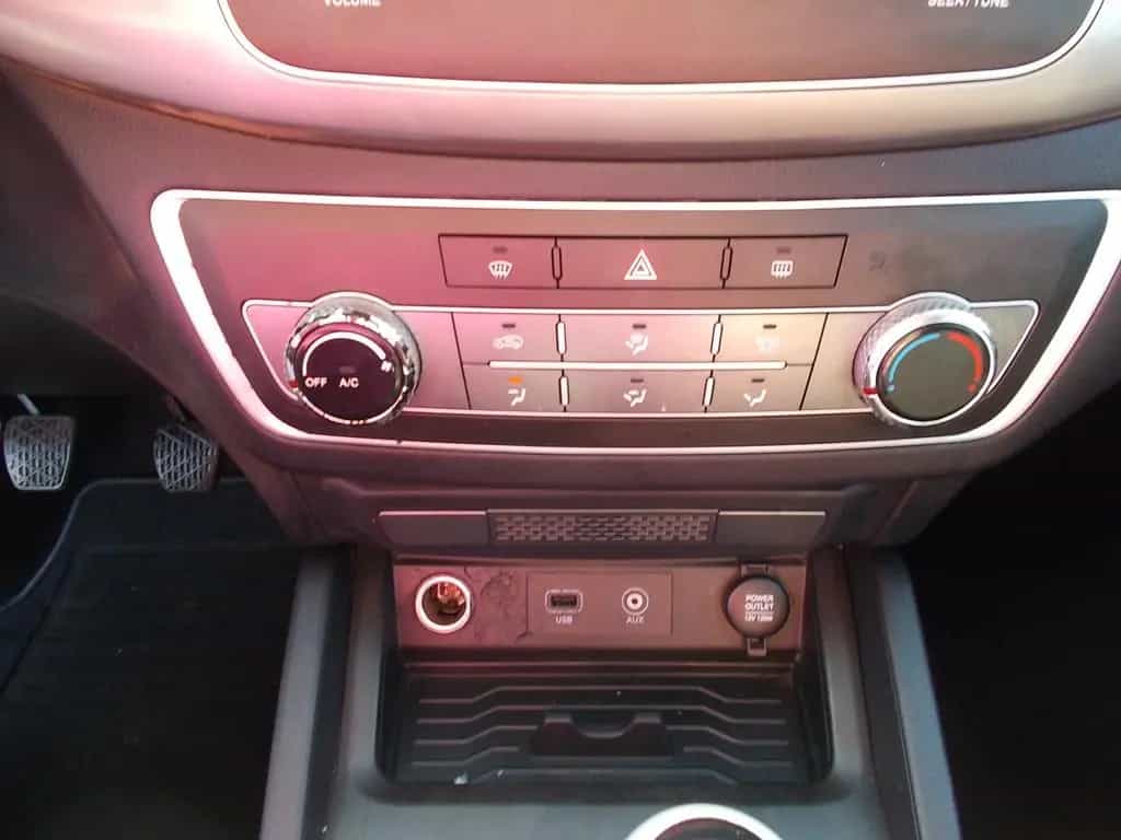 Ssangyong MUSSO Grand 4WD Alarm, Klima, Alufelgen 18", AHK 07/2020-photo-24