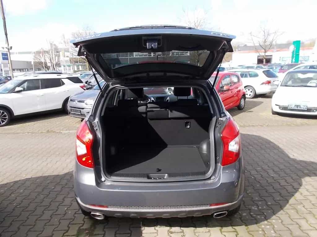 Ssangyong Korando Quartz 4x2, Navi, Kamera Allwetterreifen 12/2017-photo-11