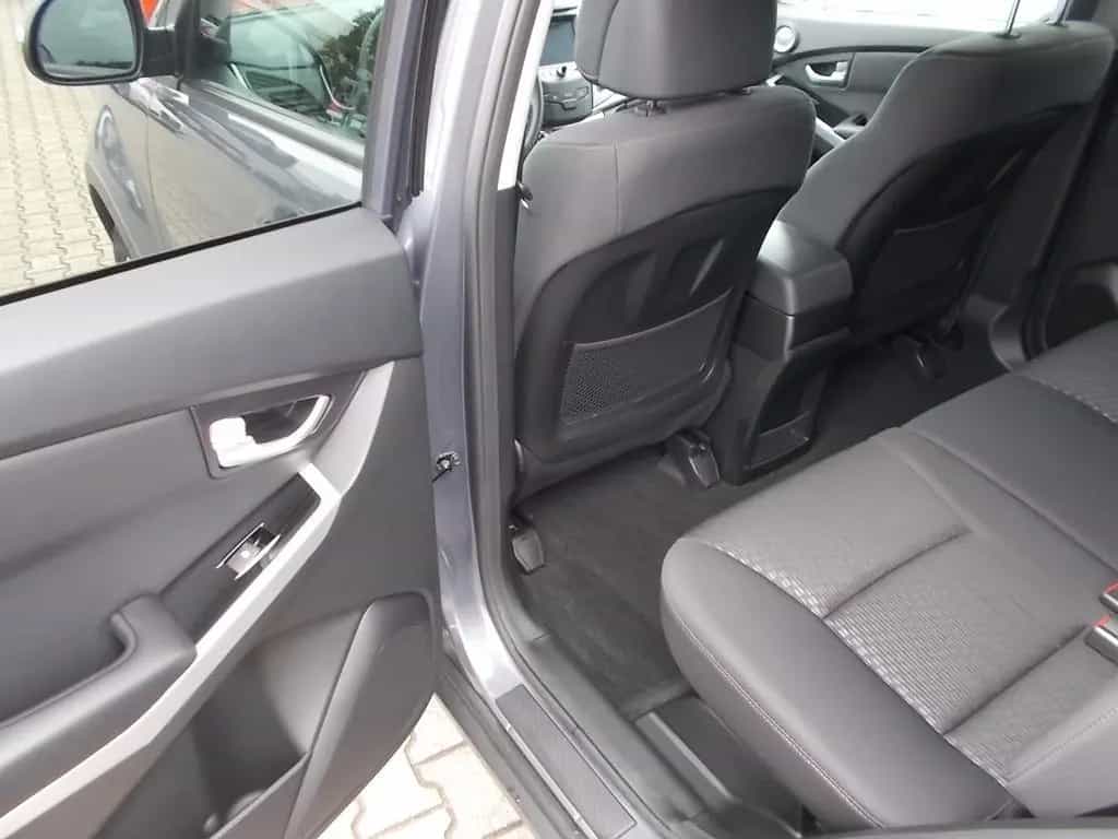 Ssangyong Korando Quartz 4x2, Navi, Kamera Allwetterreifen 12/2017-photo-13