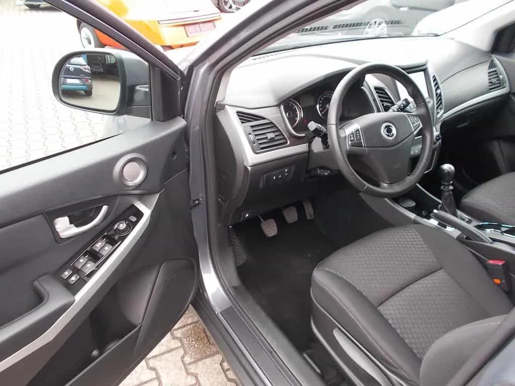 Ssangyong Korando Quartz 4x2, Navi, Kamera Allwetterreifen 12/2017-photo-14