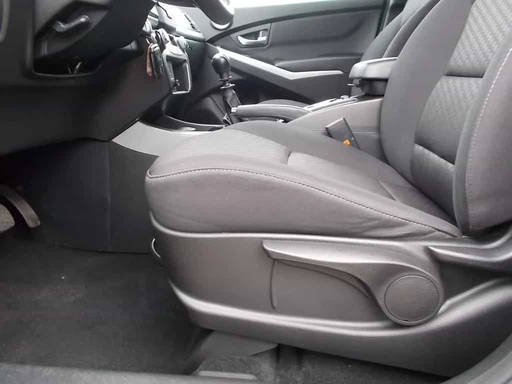 Ssangyong Korando Quartz 4x2, Navi, Kamera Allwetterreifen 12/2017-photo-16