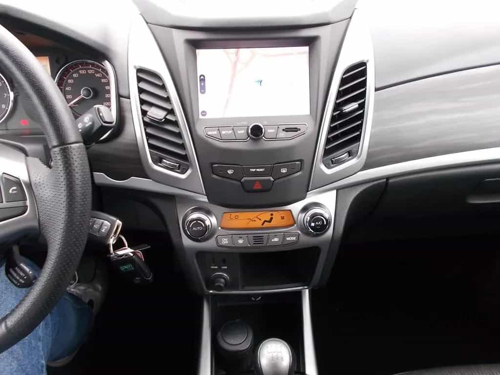 Ssangyong Korando Quartz 4x2, Navi, Kamera Allwetterreifen 12/2017-photo-21