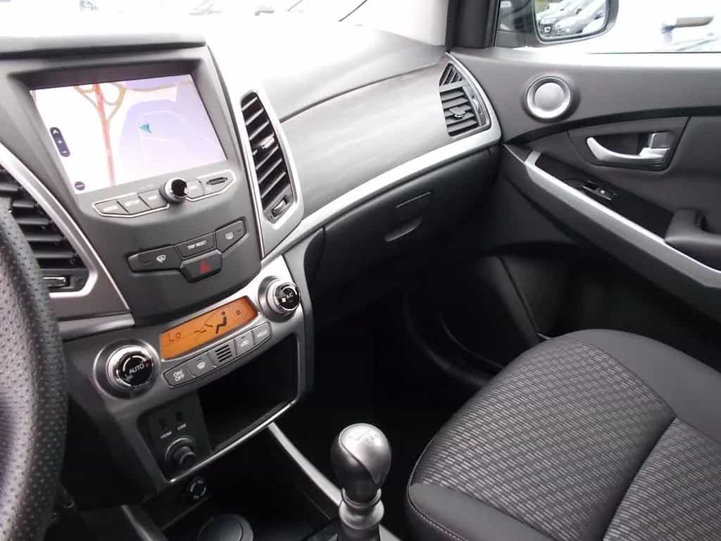 Ssangyong Korando Quartz 4x2, Navi, Kamera Allwetterreifen 12/2017-photo-25