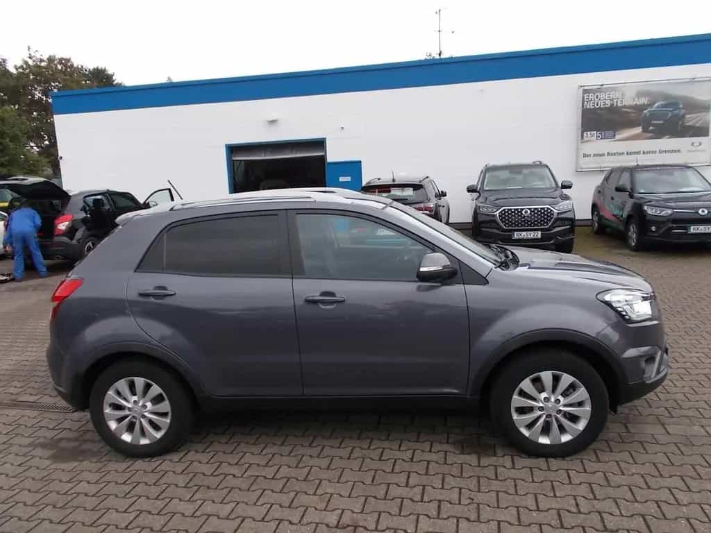 Ssangyong Korando Quartz 4x2, Navi, Kamera Allwetterreifen 12/2017-photo-3
