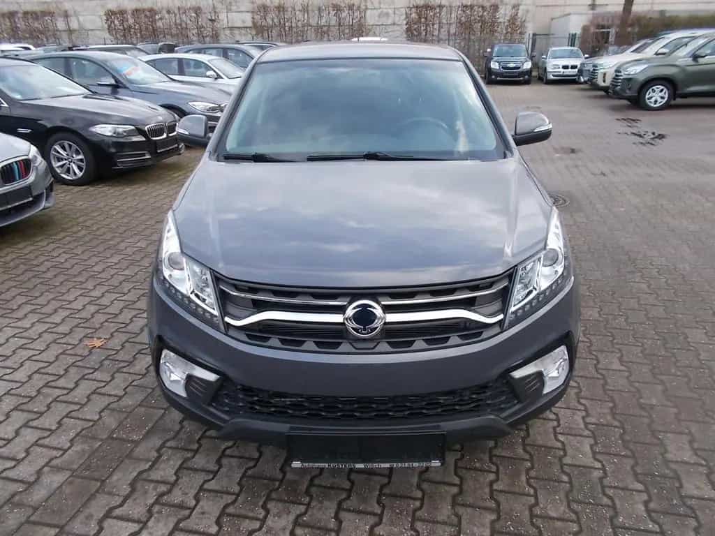 Ssangyong Korando 2.2 TD, 2WD, AHK 2.000 KG, Sitzheizung 04/2019-photo-1