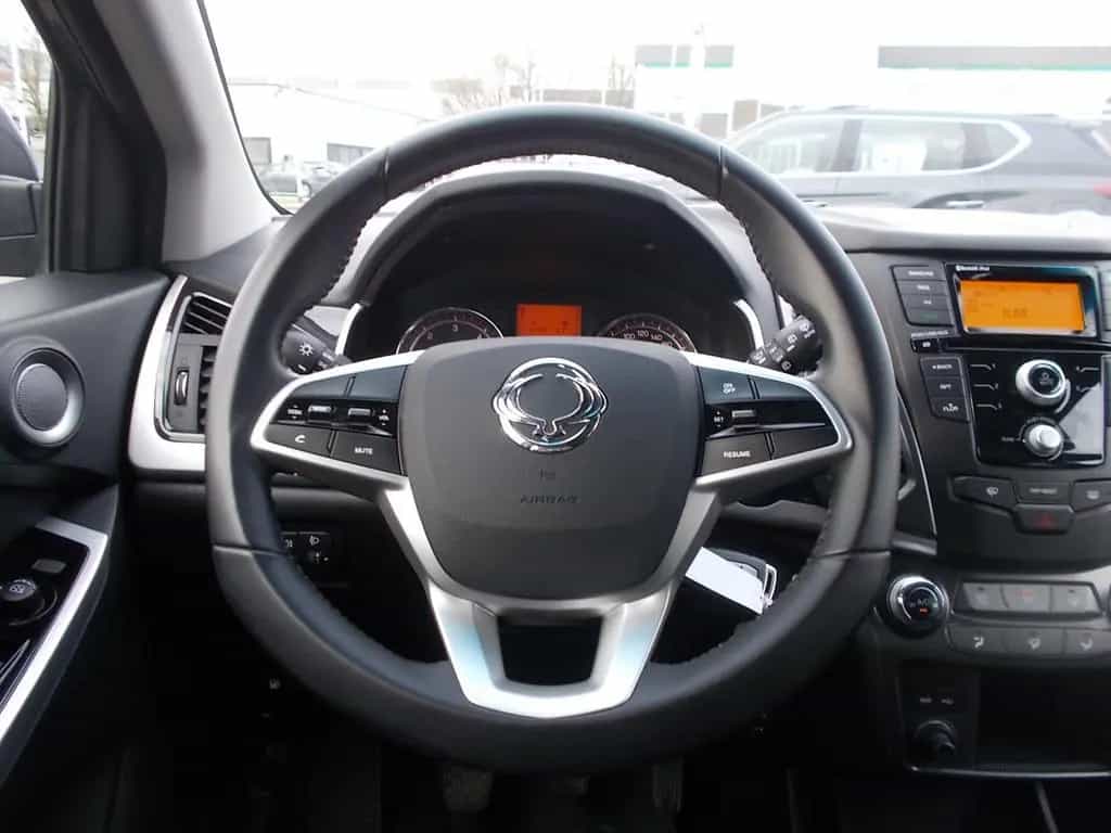 Ssangyong Korando 2.2 TD, 2WD, AHK 2.000 KG, Sitzheizung 04/2019-photo-17