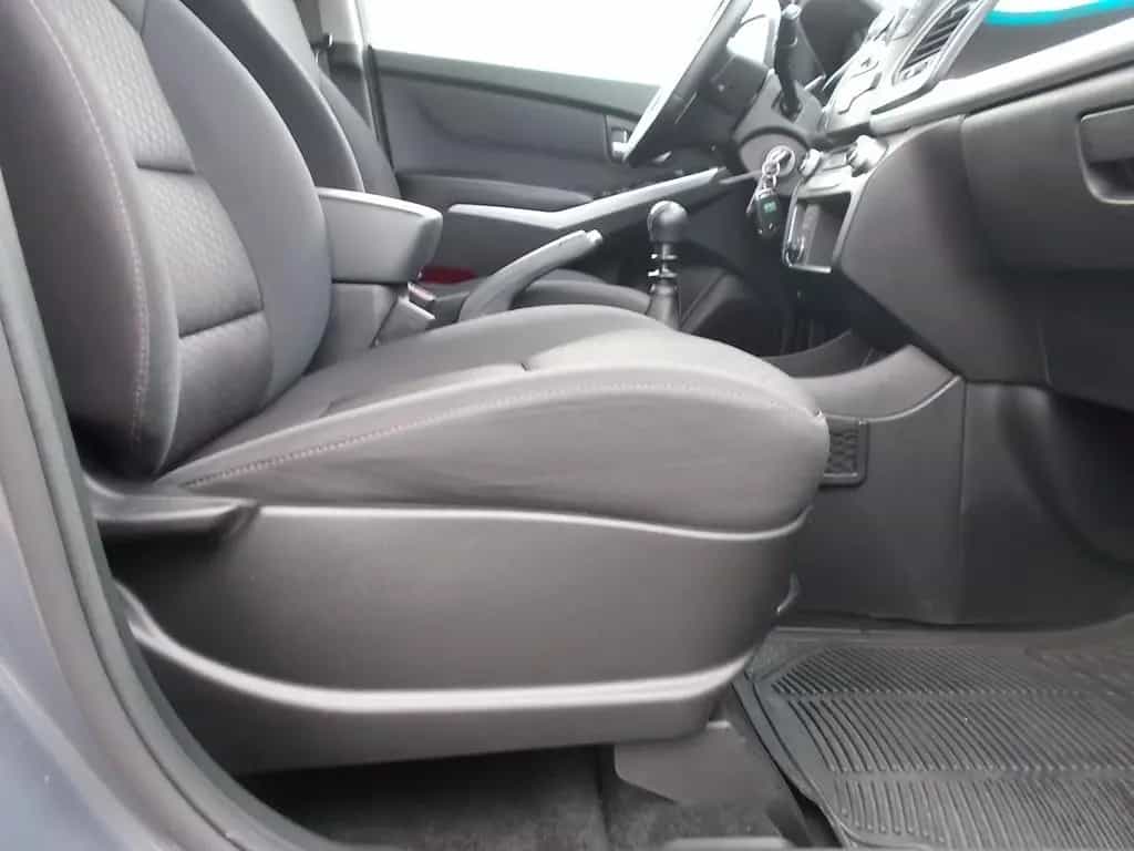 Ssangyong Korando 2.2 TD, 2WD, AHK 2.000 KG, Sitzheizung 04/2019-photo-29