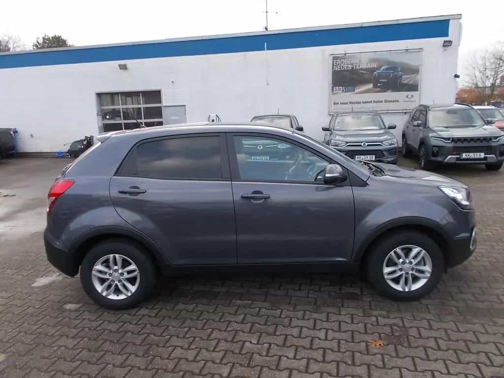 Ssangyong Korando 2.2 TD, 2WD, AHK 2.000 KG, Sitzheizung 04/2019-photo-3
