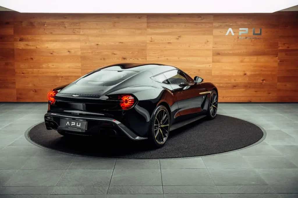 Aston Martin Vanquish Zagato Coupé Villa d'Este 61/99 08/2017-photo-1