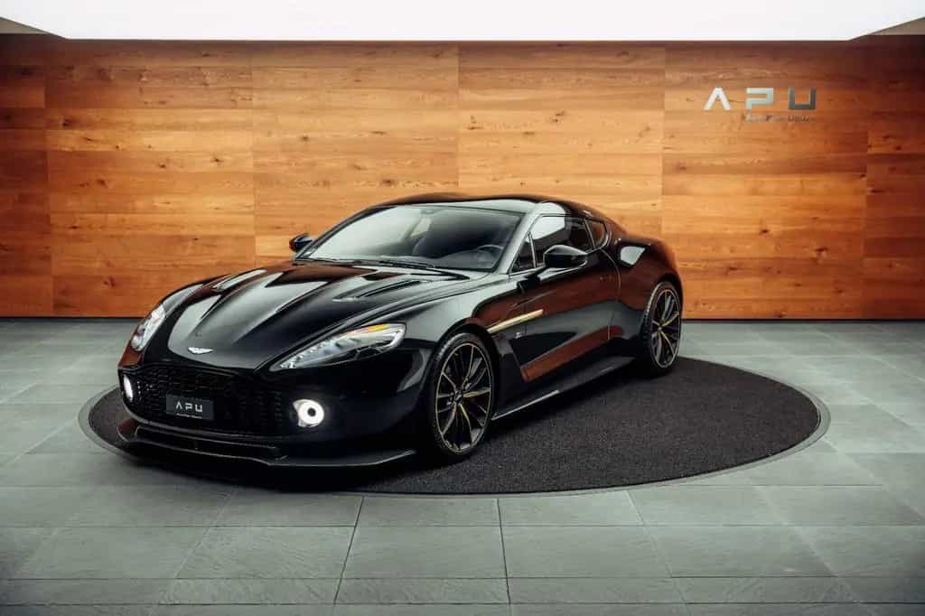 Aston Martin Vanquish Zagato Coupé Villa d'Este 61/99 08/2017-photo-3