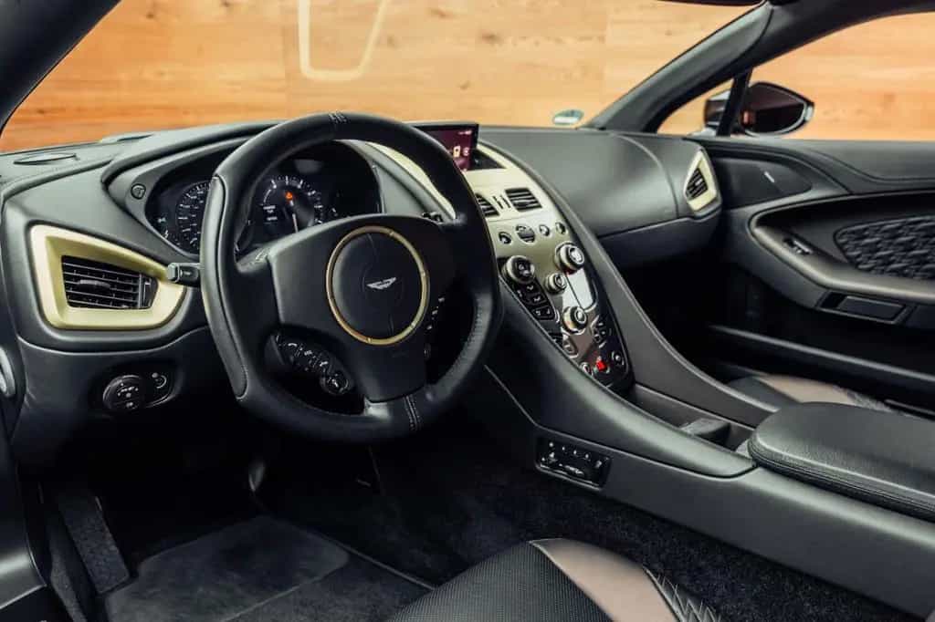 Aston Martin Vanquish Zagato Coupé Villa d'Este 61/99 08/2017-photo-5