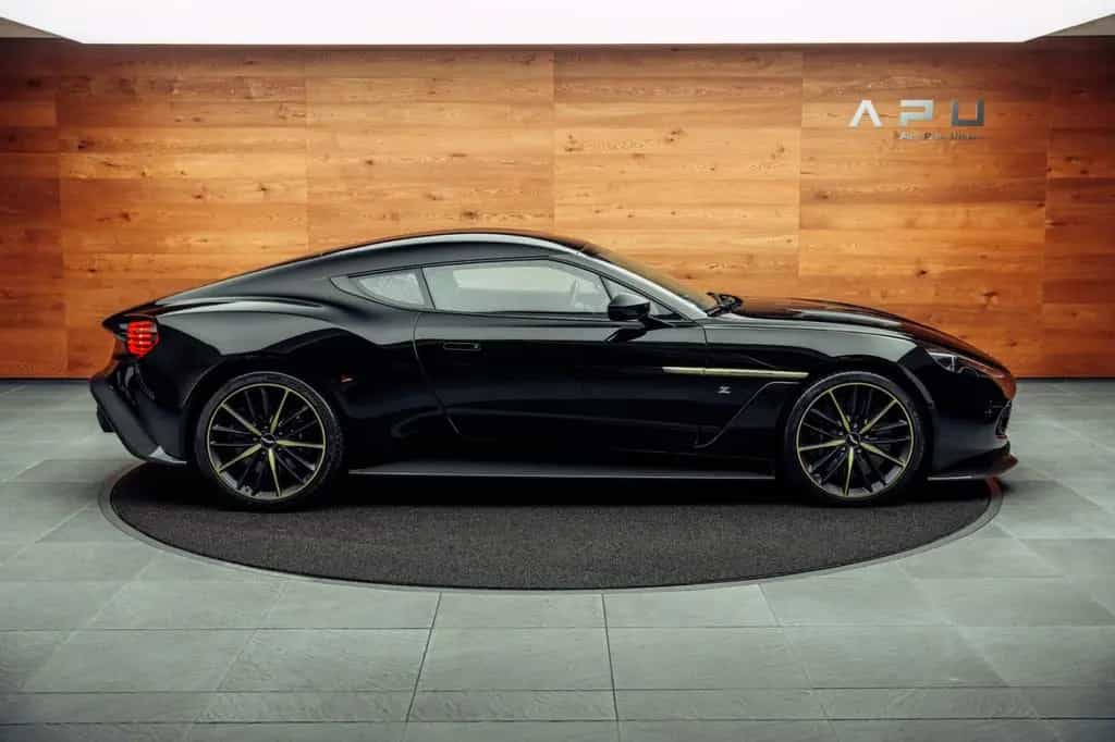 Aston Martin Vanquish Zagato Coupé Villa d'Este 61/99 08/2017-photo-7