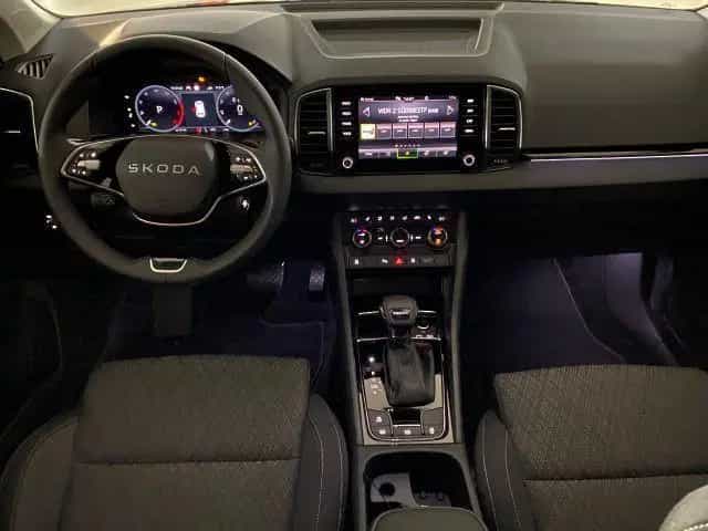 Skoda Karoq Tour 1.5 TSI DSG AHK+NAVI+KAMERA null-photo-7