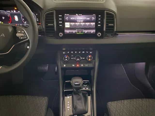 Skoda Karoq Tour 1.5 TSI DSG AHK+NAVI+KAMERA null-photo-9