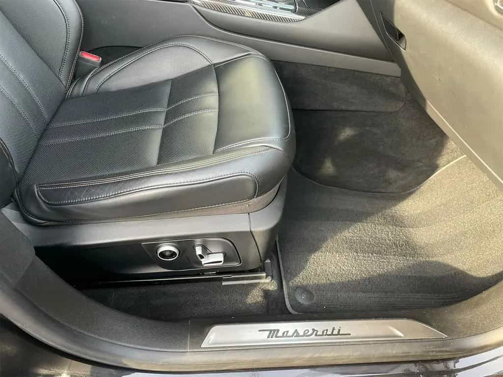 Maserati Levante S GrandSport*Matrix*Carbon*Panorama*H&K* 09/2021-photo-30