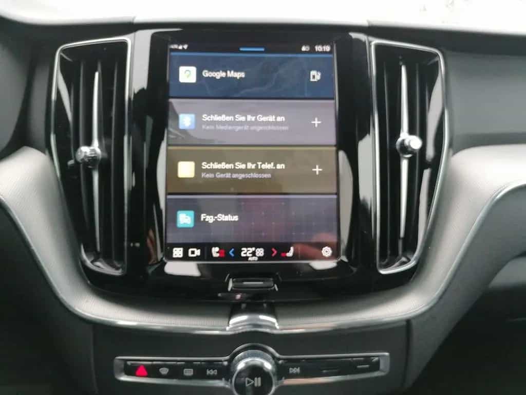 Volvo XC60 B4 AWD Plus Dark ACC BLIS H/K PANO STDHZ 02/2023-photo-12