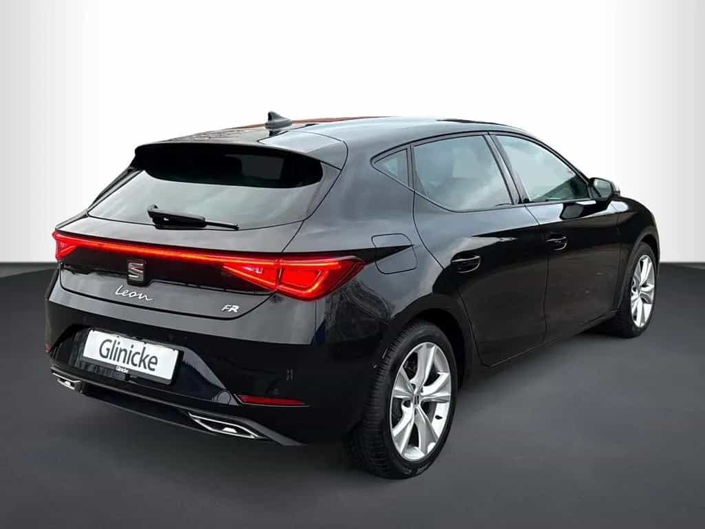 Seat Leon FR 1.5 eTSI DSG, NAVI, SHZ 04/2025-photo-1