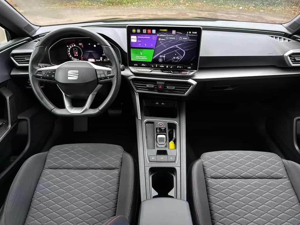 Seat Leon FR 1.5 eTSI DSG, NAVI, SHZ 04/2025-photo-10