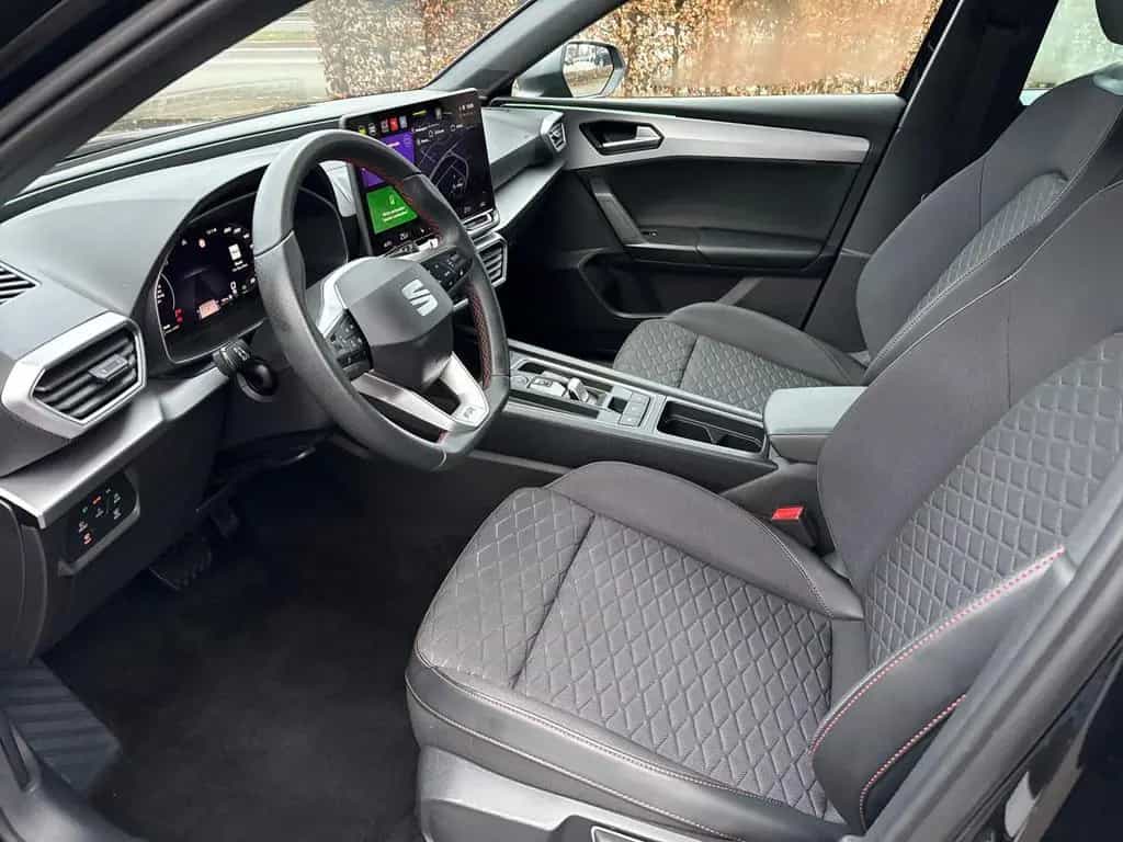 Seat Leon FR 1.5 eTSI DSG, NAVI, SHZ 04/2025-photo-7