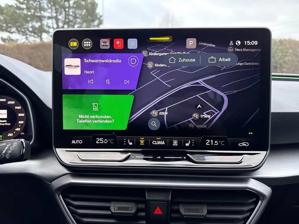 Seat Leon FR 1.5 eTSI DSG, NAVI, SHZ 04/2025-photo-9