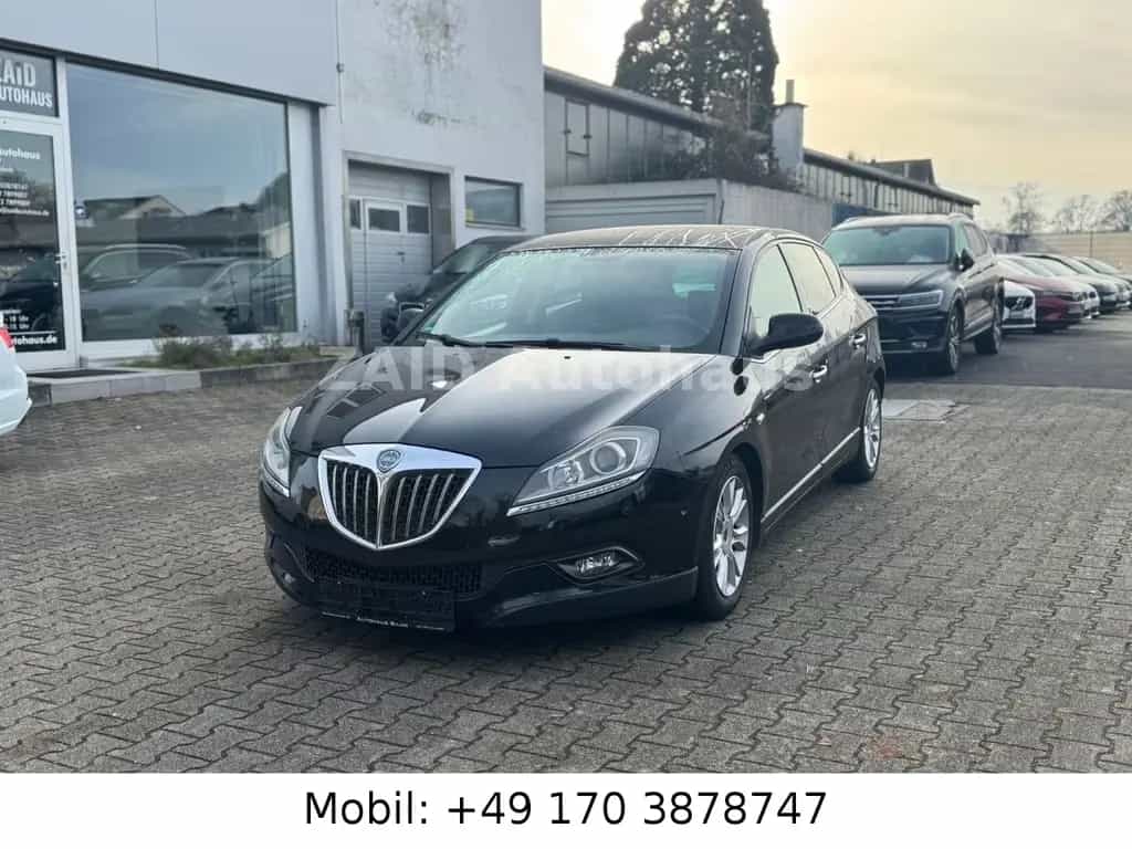 Lancia Delta Edizione*LED*PDC*XE*2HAND*120PS 11/2010-photo-8