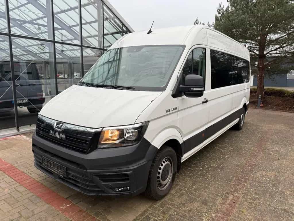 MAN TGE 3.180/Rampe/Trittstufe/8-Sitze 03/2020-photo-1