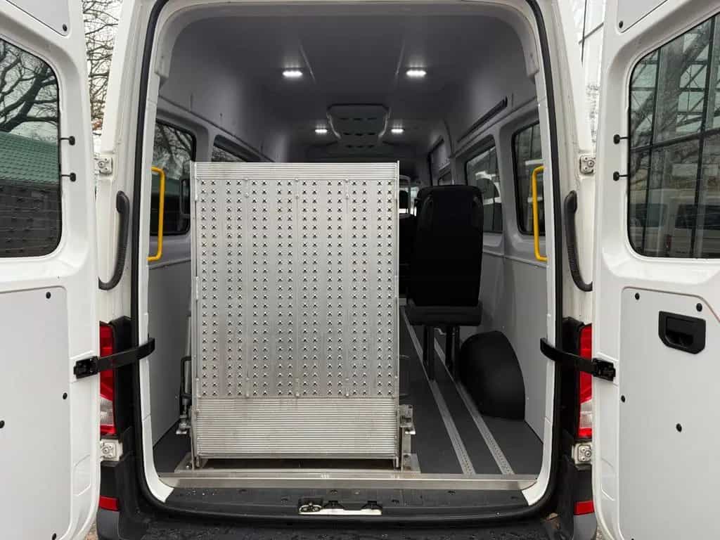 MAN TGE 3.180/Rampe/Trittstufe/8-Sitze 03/2020-photo-13