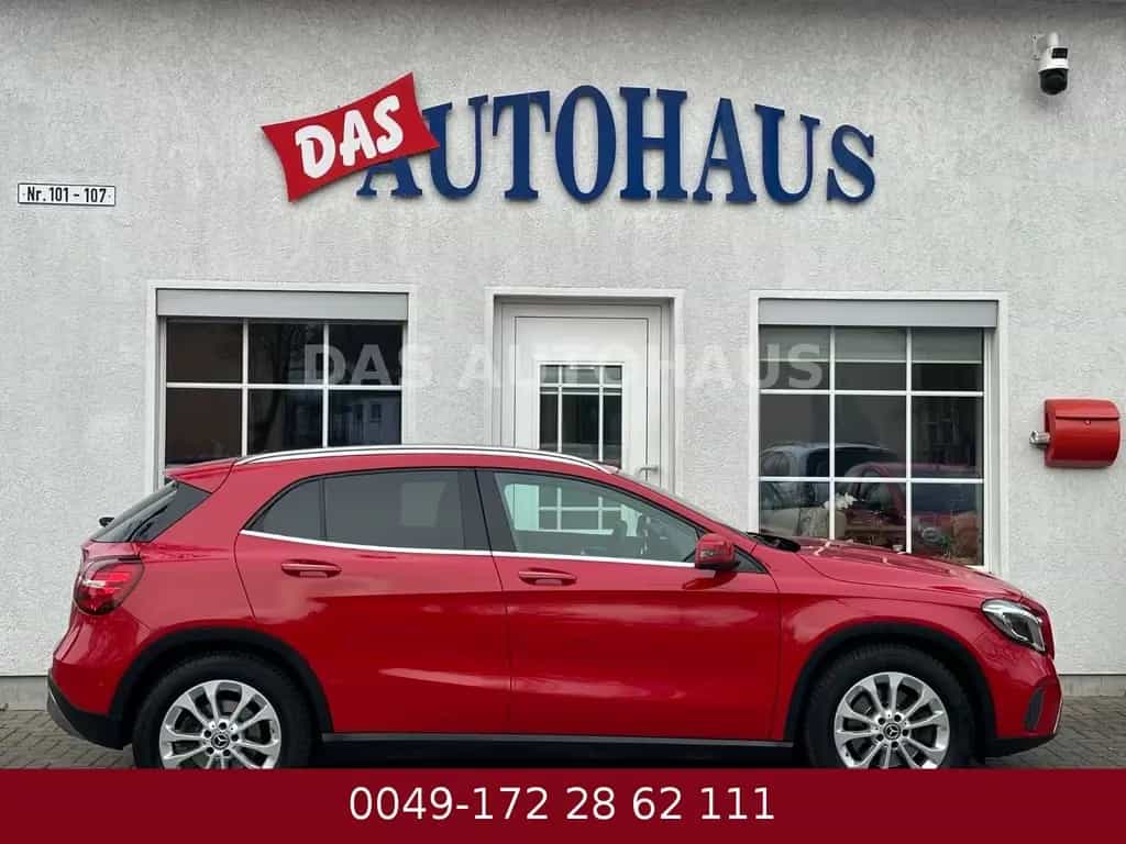 Mercedes-Benz GLA 220 4Matic Urban STANDHEIZUNG 82000 KM 11/2018-photo-0