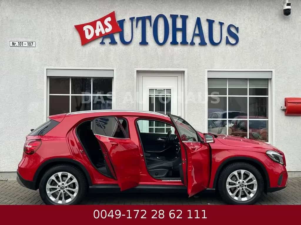 Mercedes-Benz GLA 220 4Matic Urban STANDHEIZUNG 82000 KM 11/2018-photo-1