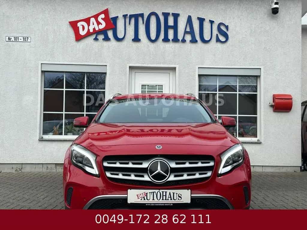 Mercedes-Benz GLA 220 4Matic Urban STANDHEIZUNG 82000 KM 11/2018-photo-13