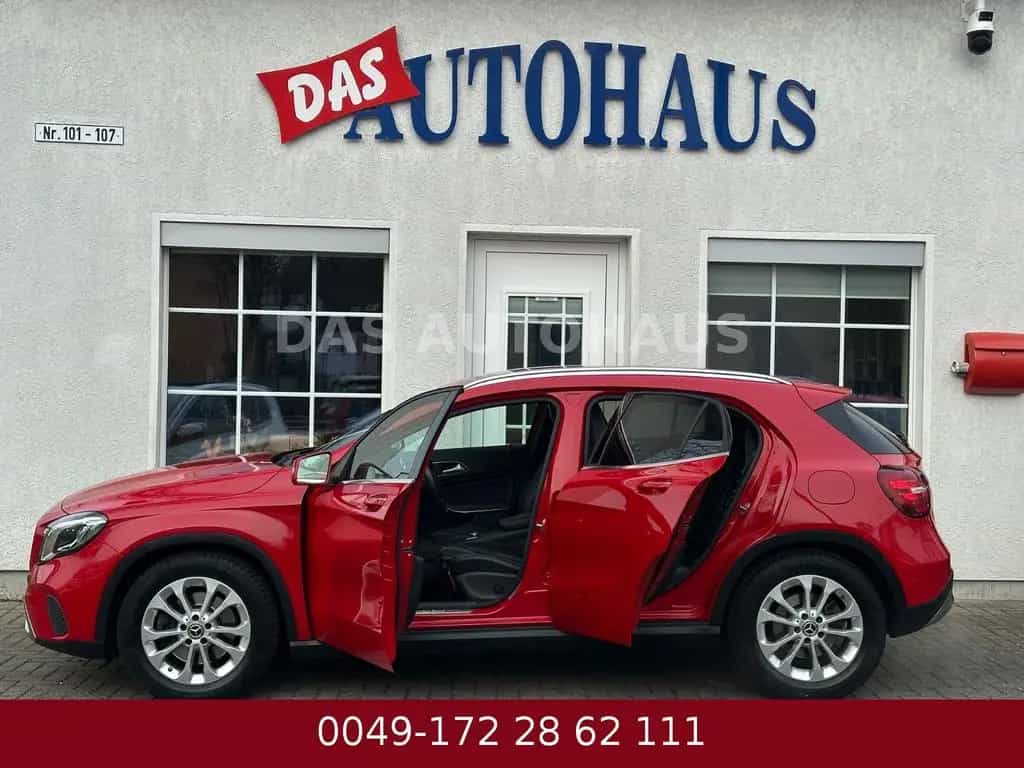 Mercedes-Benz GLA 220 4Matic Urban STANDHEIZUNG 82000 KM 11/2018-photo-16