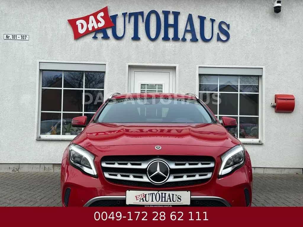 Mercedes-Benz GLA 220 4Matic Urban STANDHEIZUNG 82000 KM 11/2018-photo-18