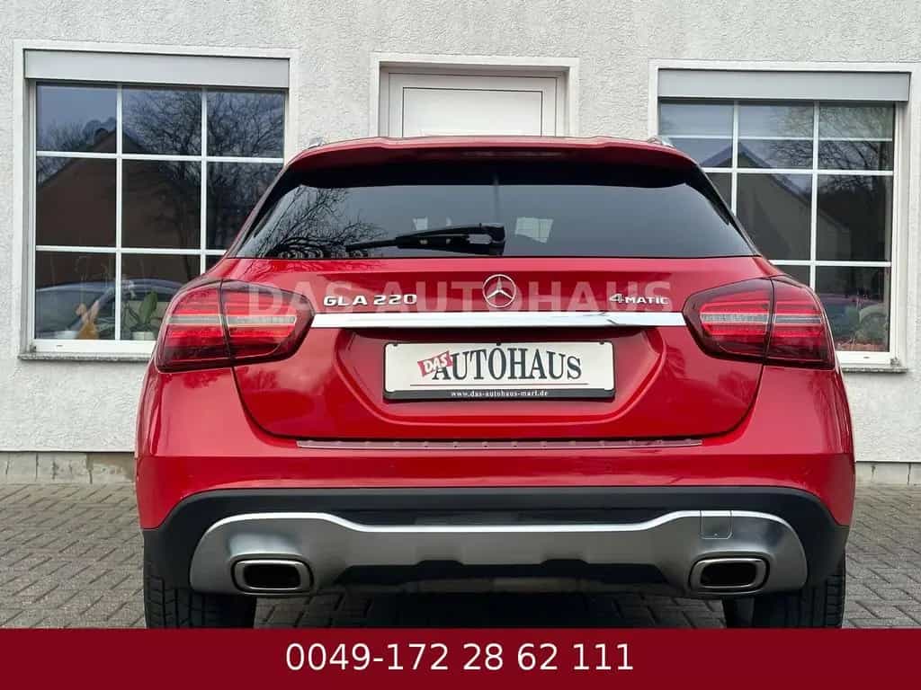 Mercedes-Benz GLA 220 4Matic Urban STANDHEIZUNG 82000 KM 11/2018-photo-19