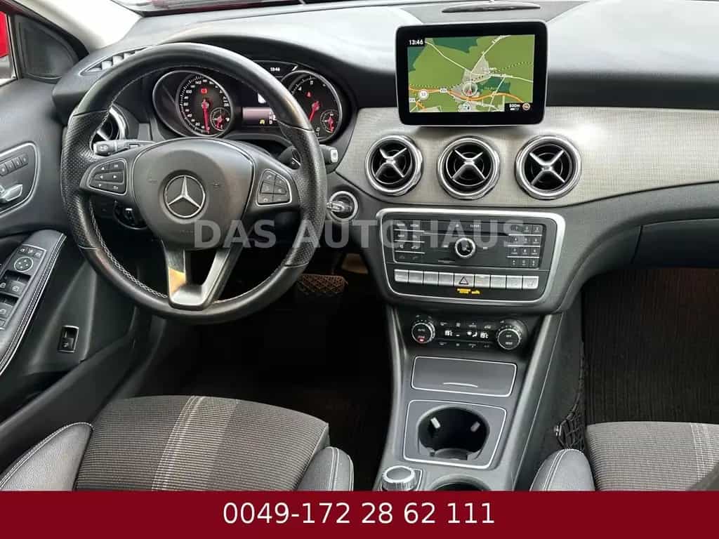 Mercedes-Benz GLA 220 4Matic Urban STANDHEIZUNG 82000 KM 11/2018-photo-2