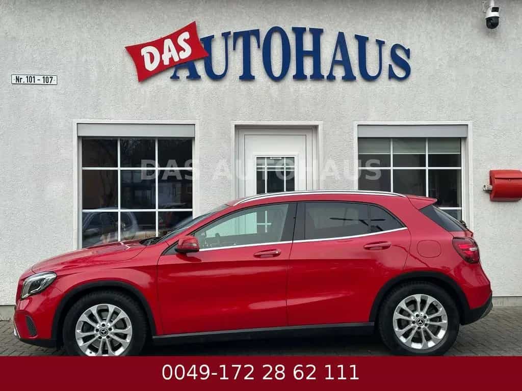 Mercedes-Benz GLA 220 4Matic Urban STANDHEIZUNG 82000 KM 11/2018-photo-21