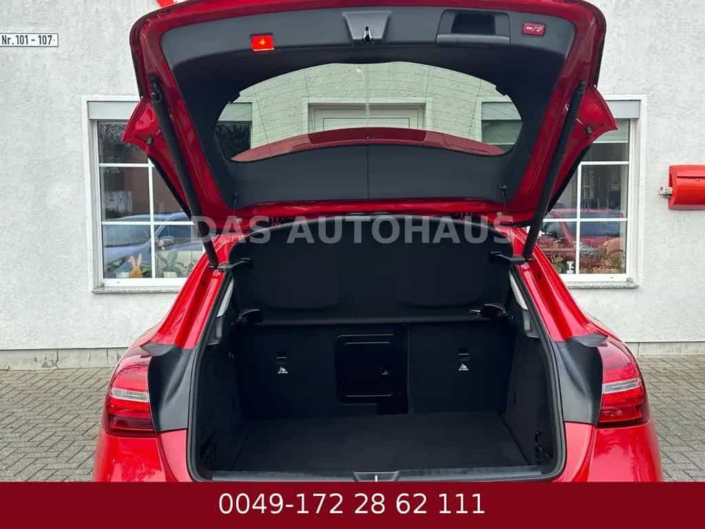 Mercedes-Benz GLA 220 4Matic Urban STANDHEIZUNG 82000 KM 11/2018-photo-23