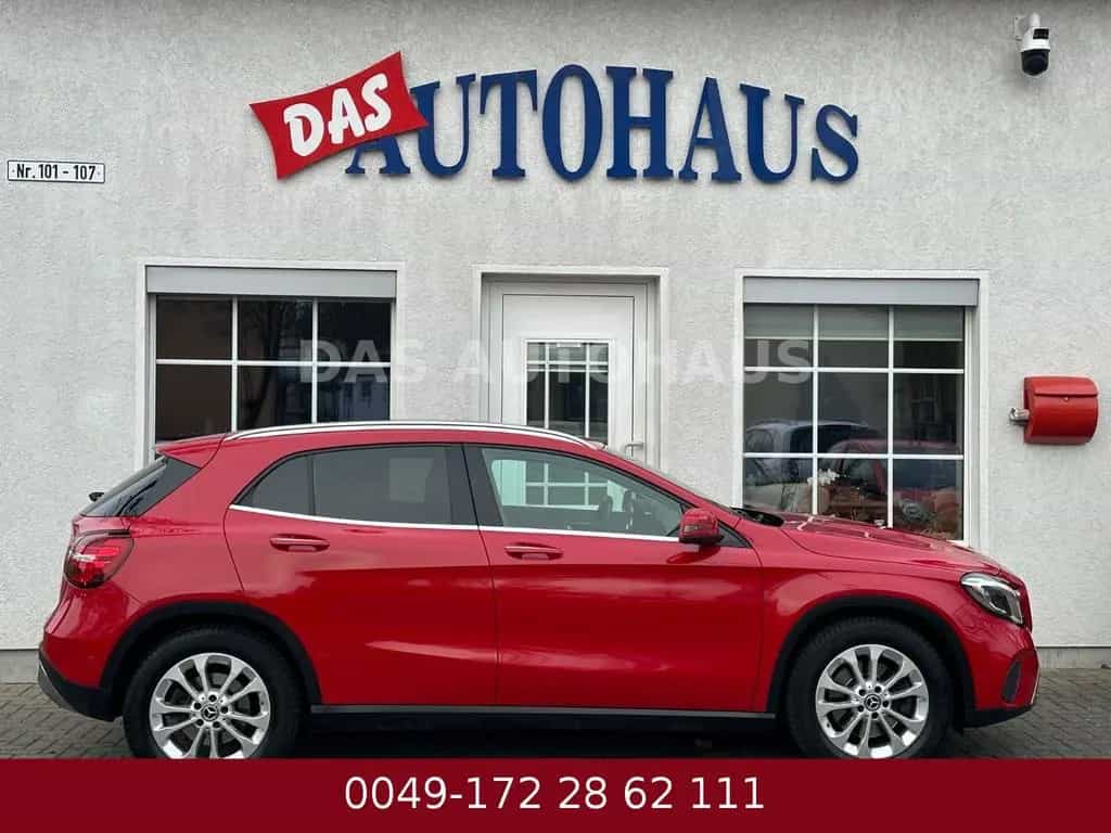 Mercedes-Benz GLA 220 4Matic Urban STANDHEIZUNG 82000 KM 11/2018-photo-8