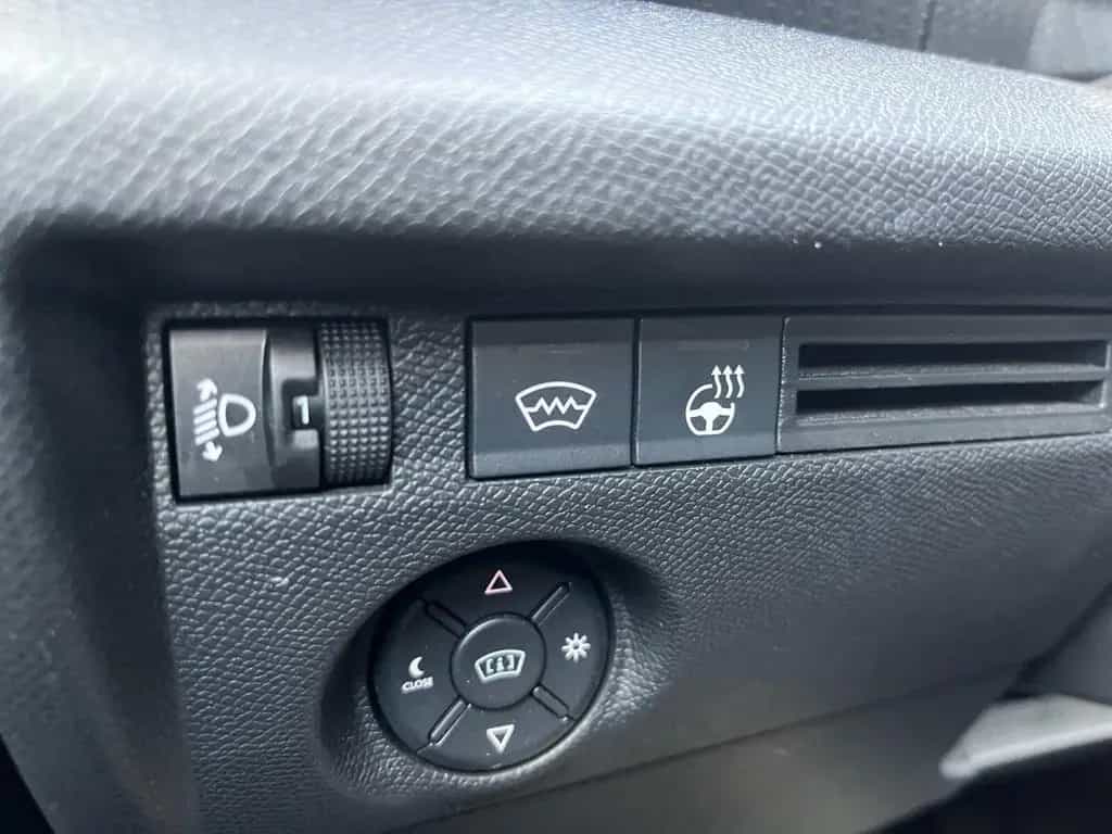 Citroën C4 130 Max Stop&Start SITZHEIZUNG+360°R-KAMERA 12/2023-photo-18