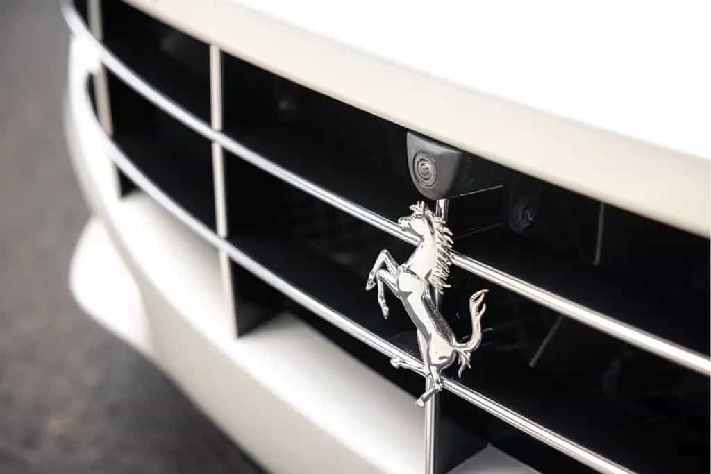 Ferrari FF 6.3 V12 Carbon Camera Lift Passengerdisplay 09/2012-photo-10