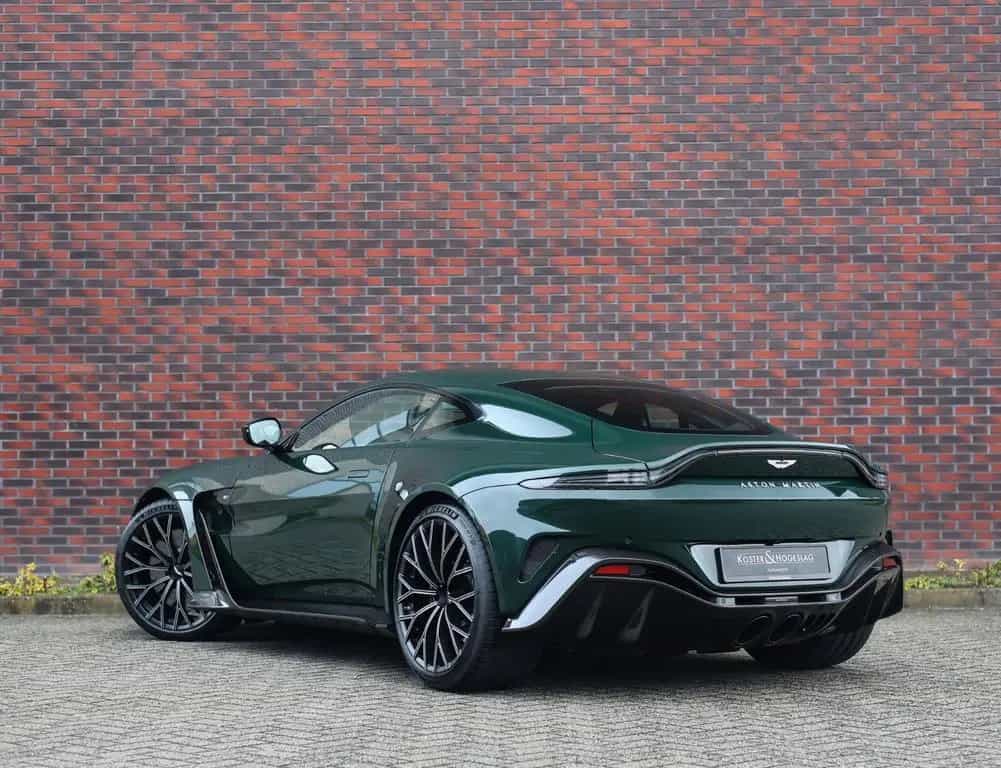 Aston Martin V12 Vantage | 1/333 - Collectable 03/2023-photo-1