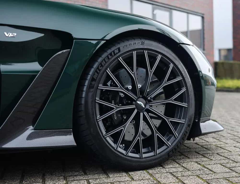Aston Martin V12 Vantage | 1/333 - Collectable 03/2023-photo-14