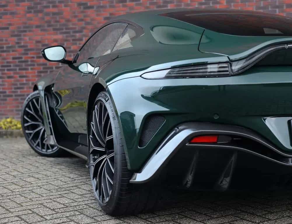 Aston Martin V12 Vantage | 1/333 - Collectable 03/2023-photo-16