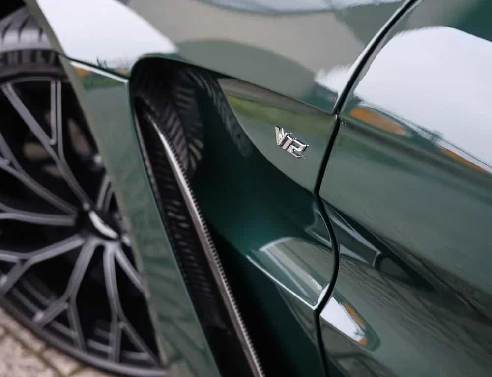 Aston Martin V12 Vantage | 1/333 - Collectable 03/2023-photo-2