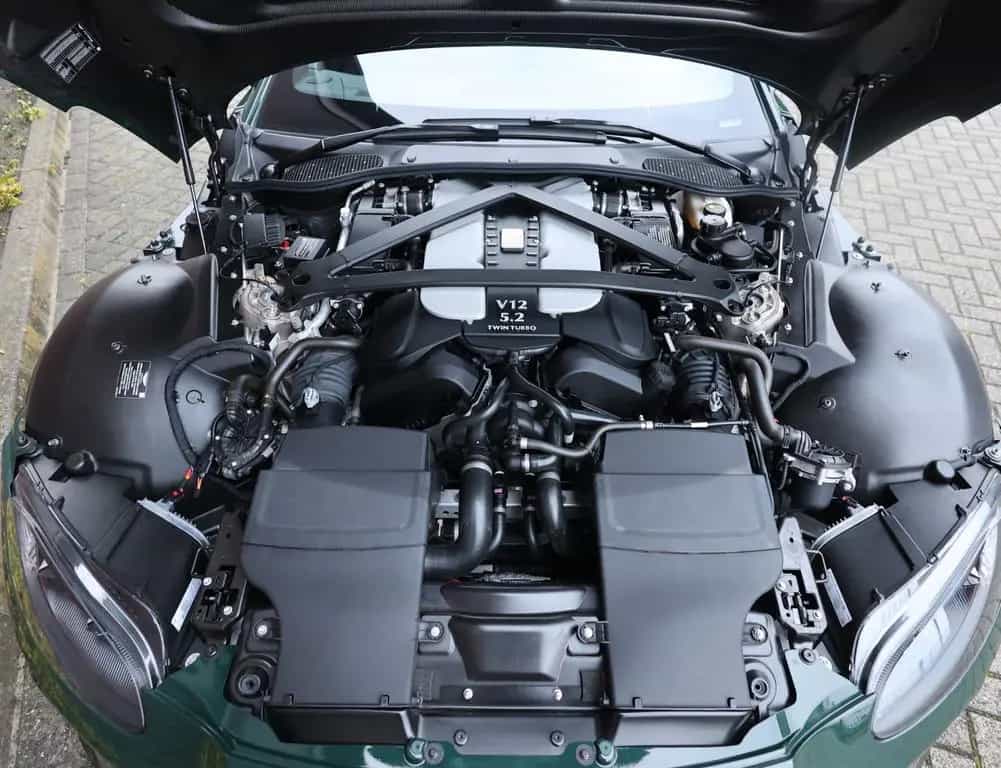 Aston Martin V12 Vantage | 1/333 - Collectable 03/2023-photo-21